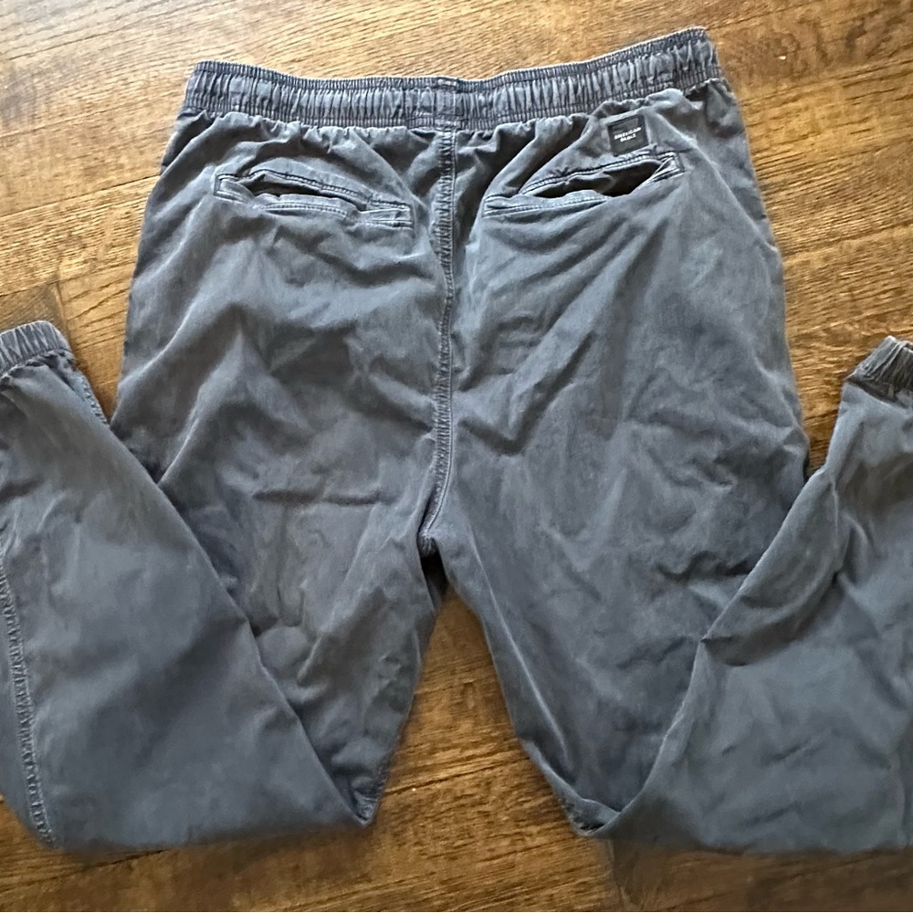 $5 bundle sale American Eagle dark gray cargo leggings size Small - Picture 5 of 7